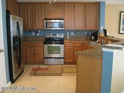 4th image of 890 S Black Cherry Dr