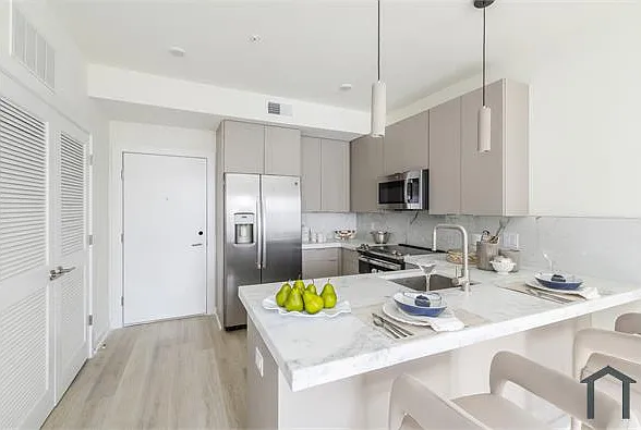 2709 Cecil B Moore Ave #402 — Photo 2
