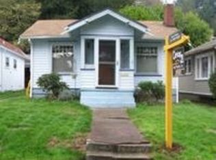 838 N 8th St, Coos Bay, OR 97420