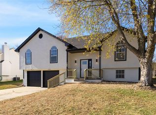 104 N Darrowby Dr, Raymore, MO 64083