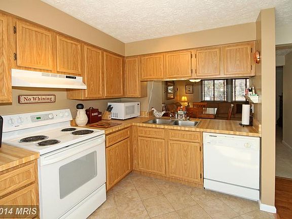 5th image of 8635 Kenosha Ct