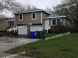 1518 E Elizabeth St, Olathe, KS 66061