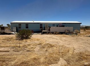 26023 Tuolumne St, Mojave, CA 93501