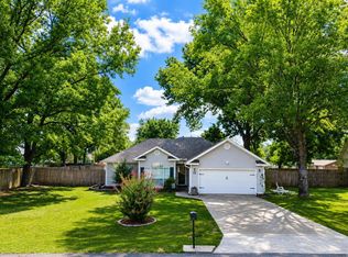 11 Crestwood Cv, Cabot, AR 72023