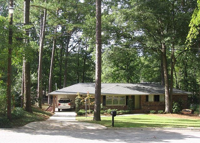 1st image of 3011 Stratford Dr