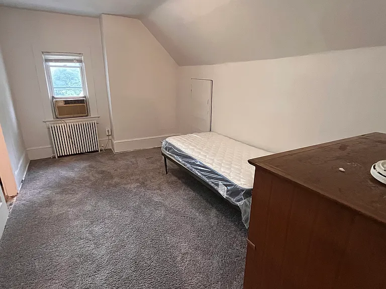 5859 Hobart St #2 — Photo 31