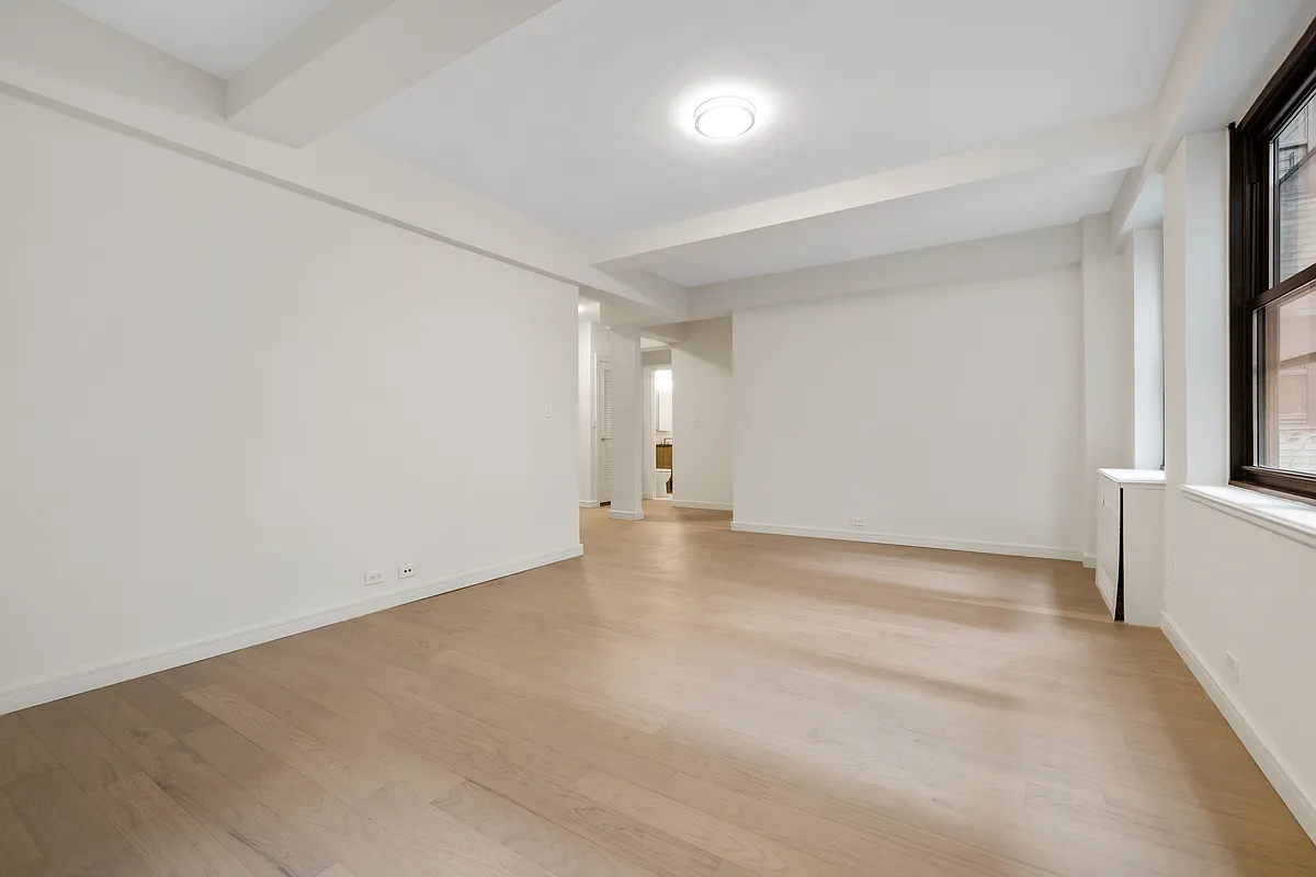 Building Photo - 340 E 52nd St #6H