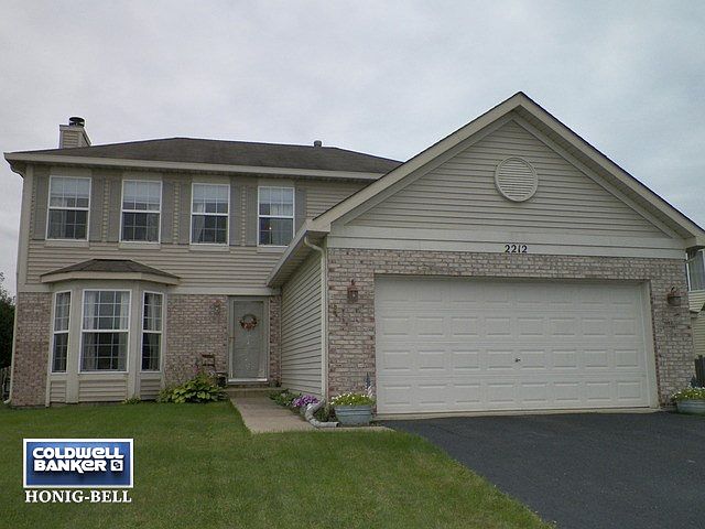 1st image of 2212 Lynn Dr