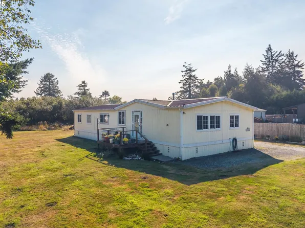 87996 Park Ln, Bandon, OR 97411