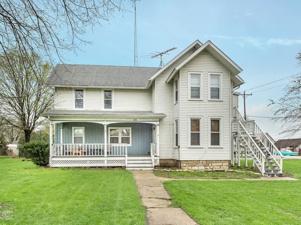 532 N Sycamore St, Somonauk, IL 60552
