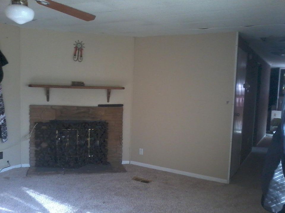 2nd image of 9000 Zuni Rd SE