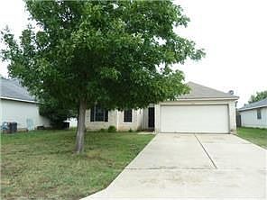 2nd image of 821 Sonny Dr