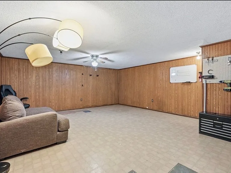 540 Granby Rd #21 — Photo 12