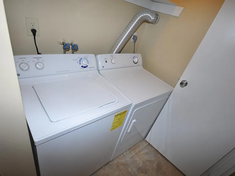 2 Post Oak Ln #8 — Photo 11