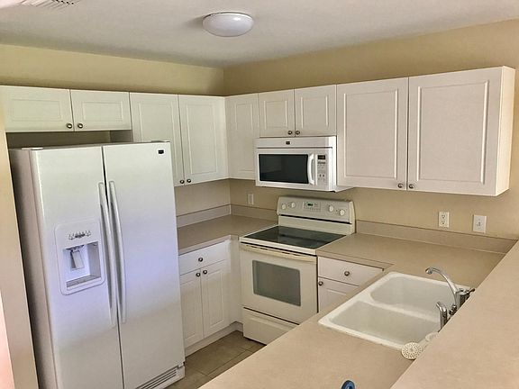 3rd image of 326 Cervantes Dr