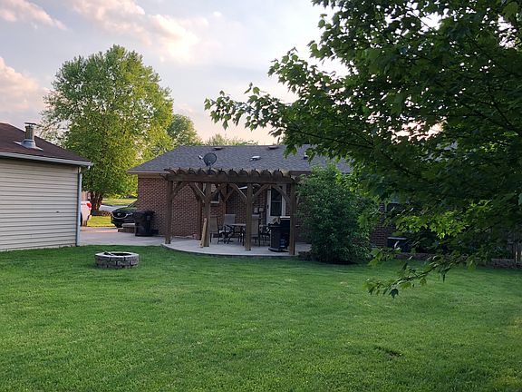 3rd image of 303 Windham Hill Ct