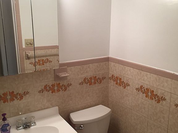 3rd image of 971 70th St #1
