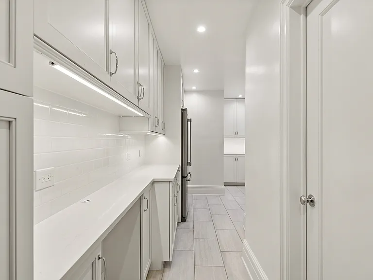 241 Central Park W #4D — Photo 12