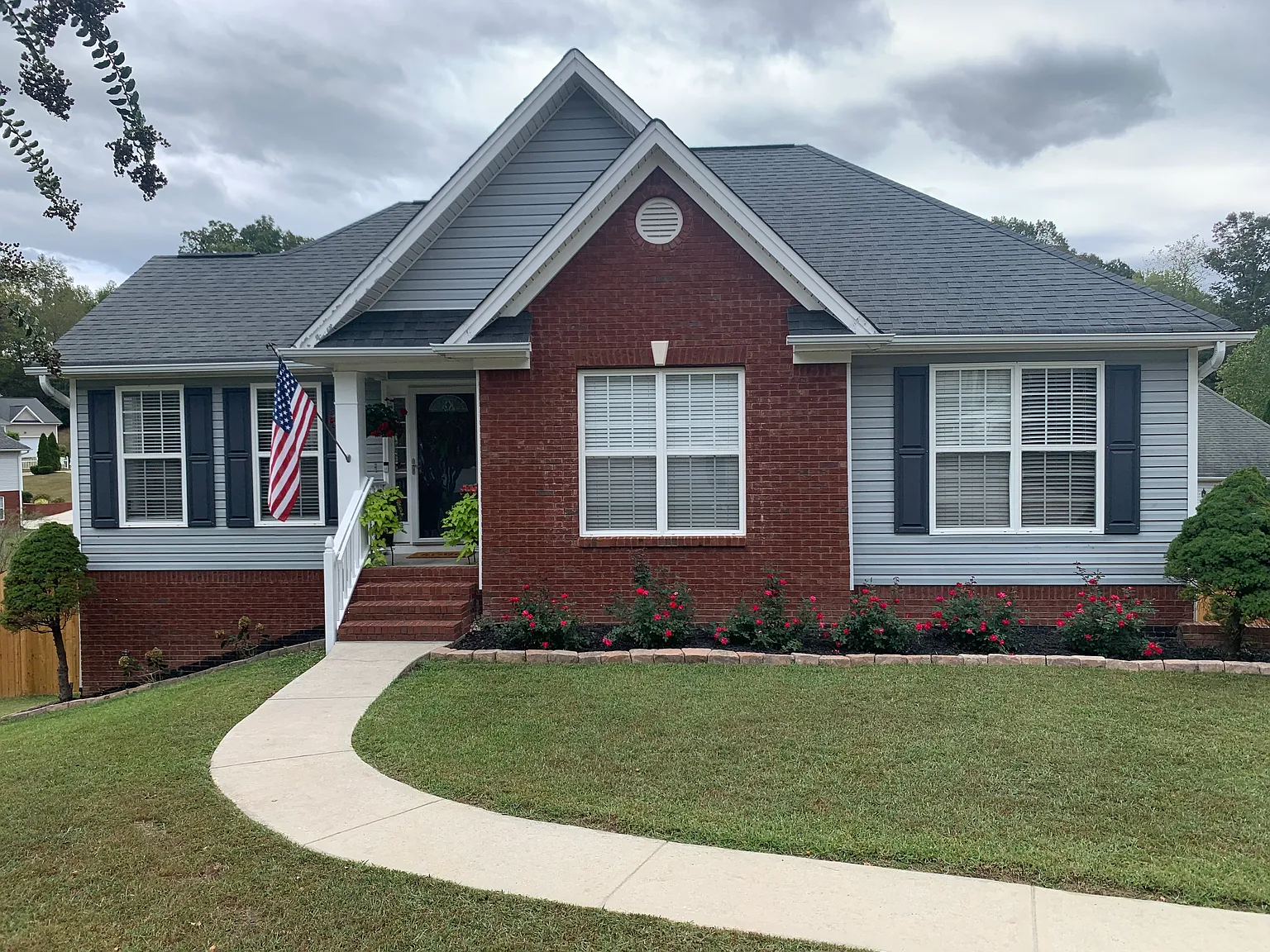 4 bed, 2075 sqft, $2,495 — Photo 2