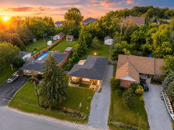 340 Walter Dr, Georgina, ON L4P 3A7