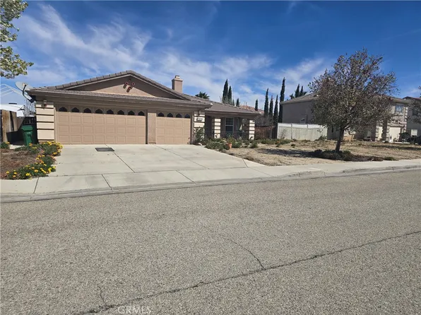 5715 Capri Ct, Palmdale, CA 93552