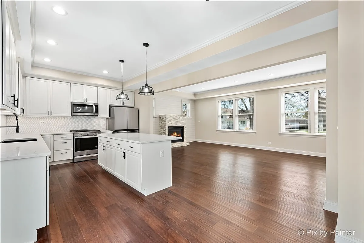 3 bed, 2803 sqft, $3,300 — Photo 4