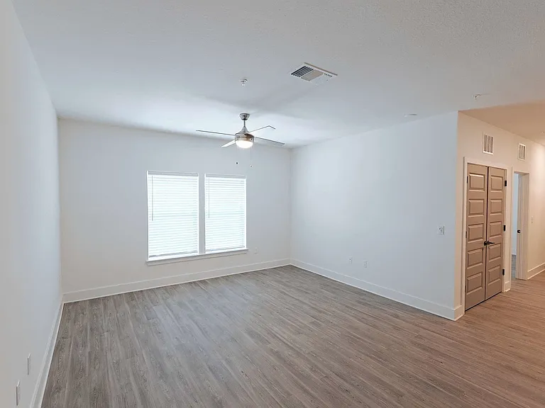 The Parian Luxury Apartments — Photo 45