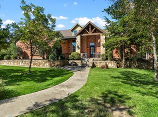 1900 Oak View Ct, Crossroads, TX 76227