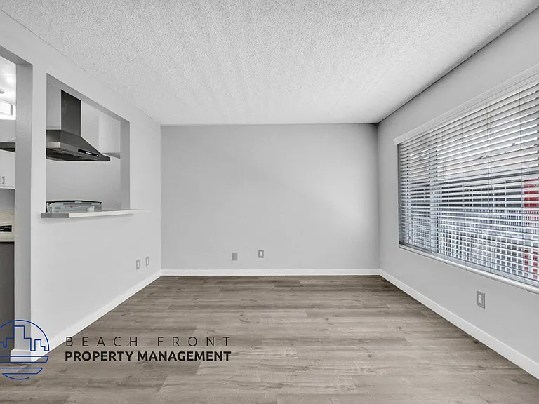 1725 Lemon Ave. — Photo 6