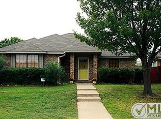 7101 Teal Dr, Fort Worth, TX 76137