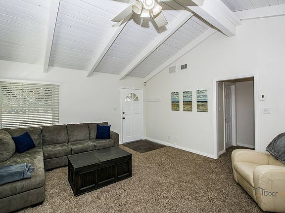3rd image of 1010 W Aeroplane Blvd
