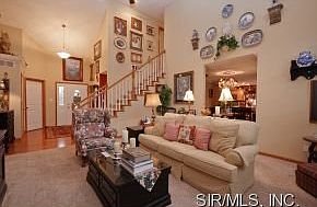 4th image of 2924 Bluff Meadow Dr