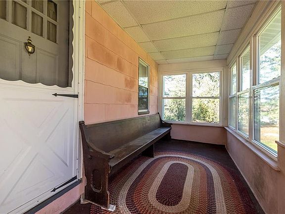2nd image of 2338 Old Bethlehem Pike W