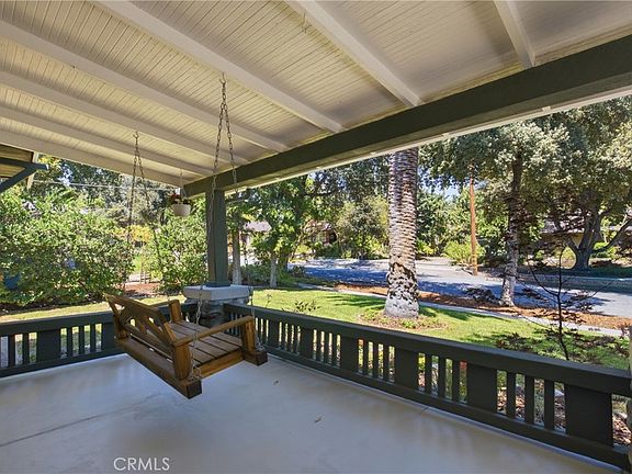 3rd image of 1177 N Catalina Ave