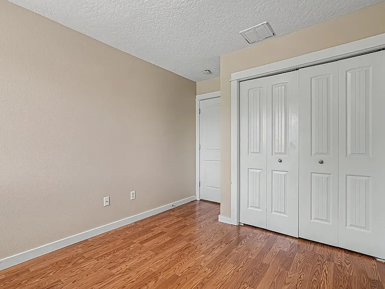 18327 Buckeye Pl — Photo 22