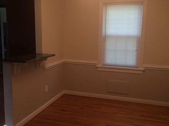 4th image of 9009 Sparrow Dr