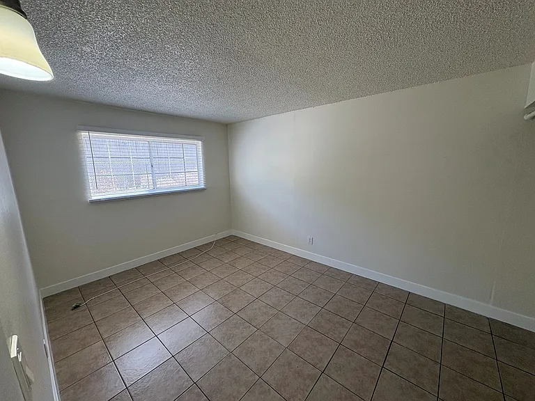 2 bed/1 bath in Beautiful Long Beach! — Photo 18