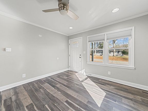 3rd image of 111 Berry St