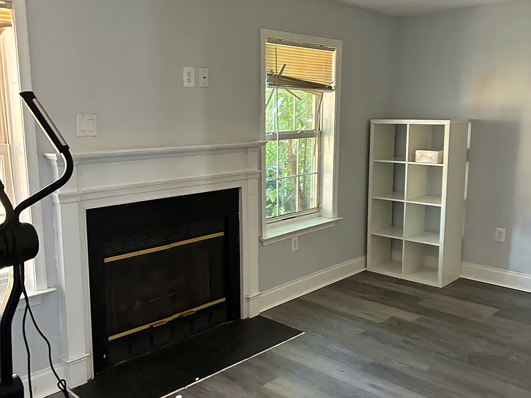 2521 Markham Ln — Photo 5