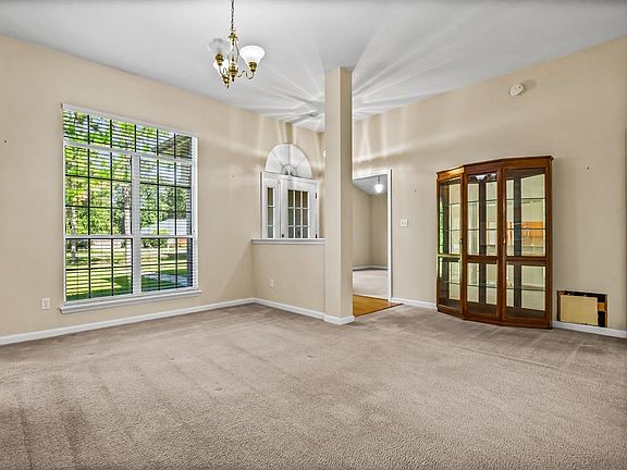 4th image of 127 Duncan Dr