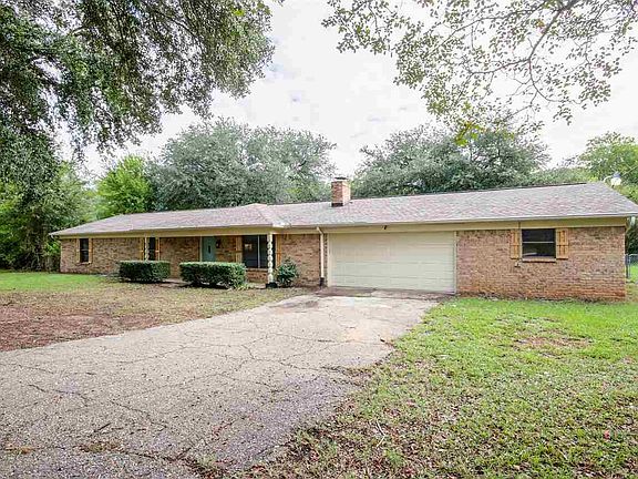 2nd image of 1174 Garden Dr