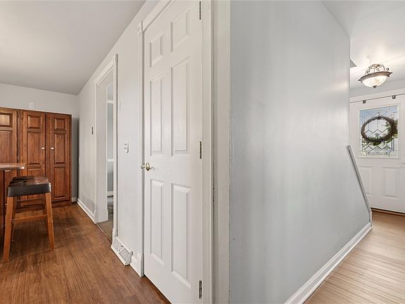 5th image of 3217 Sundale Dr