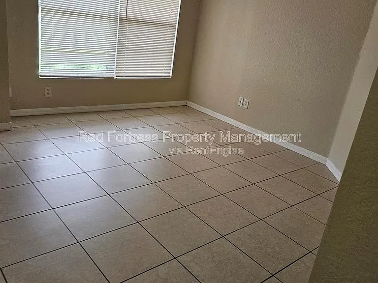 98 Milwaukee Blvd — Photo 6