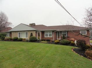 4741 Hillside Rd, Seven Hills, OH 44131