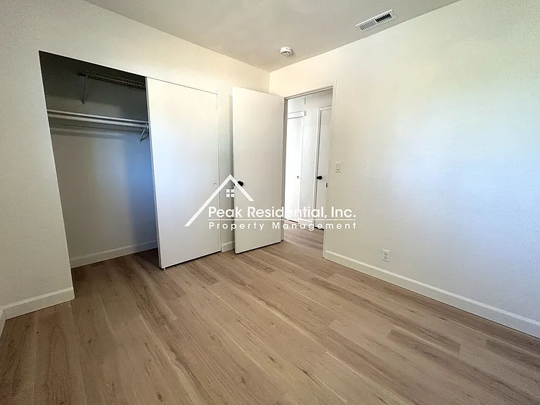 6328 Bonham Cir — Photo 18
