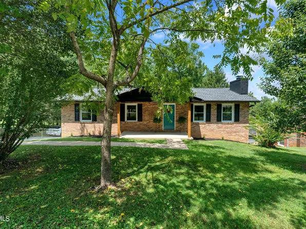 3112 Summit Ave, Johnson City, TN 37604