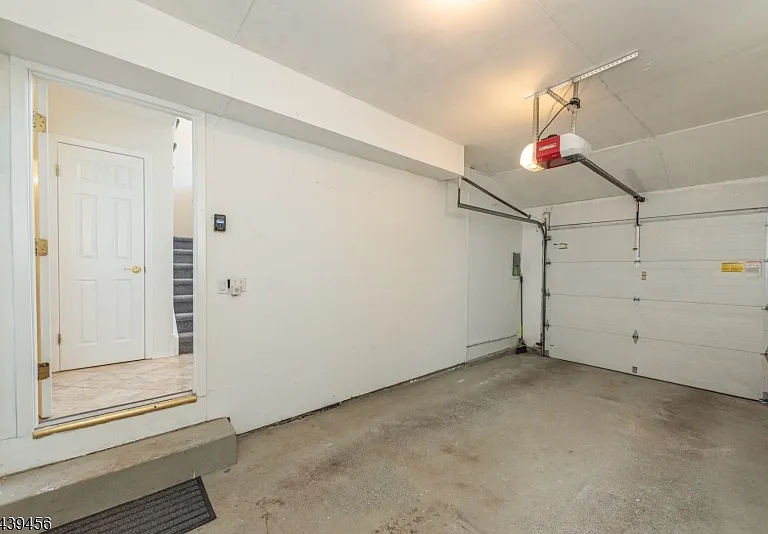 50 Castle Ridge Dr — Photo 24