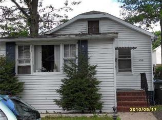 60 Bird Ave, Iselin, NJ 08830