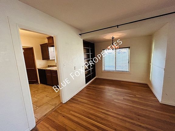 4th image of 3021 E Linden St #1
