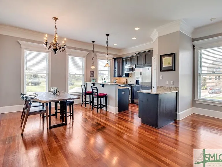 416 Legends Ct — Photo 8